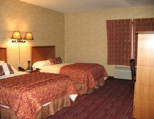 Bertram Inn And Conference Center Aurora Exterior photo