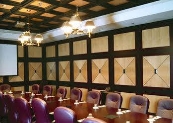 Bertram Inn And Conference Center Aurora Exterior photo